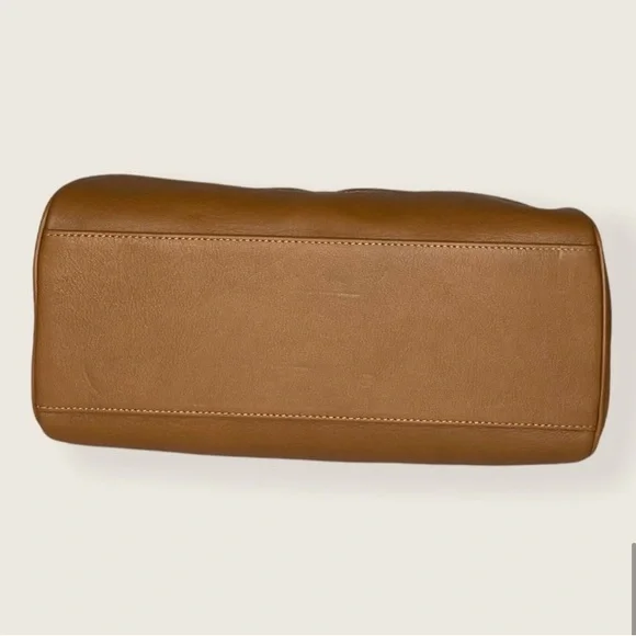 NWT Authentic VALENTINO By Mario Valentino Gold Chain Ladies Crossbody/ Tote Bag - Picture 12 of 15